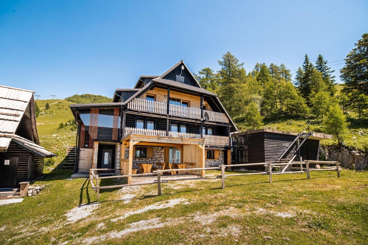 Apartments Zvoh, Krvavec, Ski-in, Ski-out Cerklje na Gorenjskem Extérieur photo